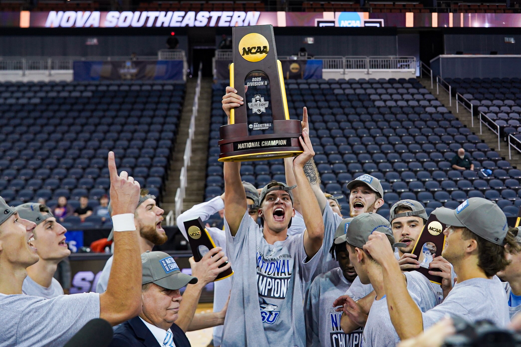 Nova Southeastern wins DII men's basketball championship