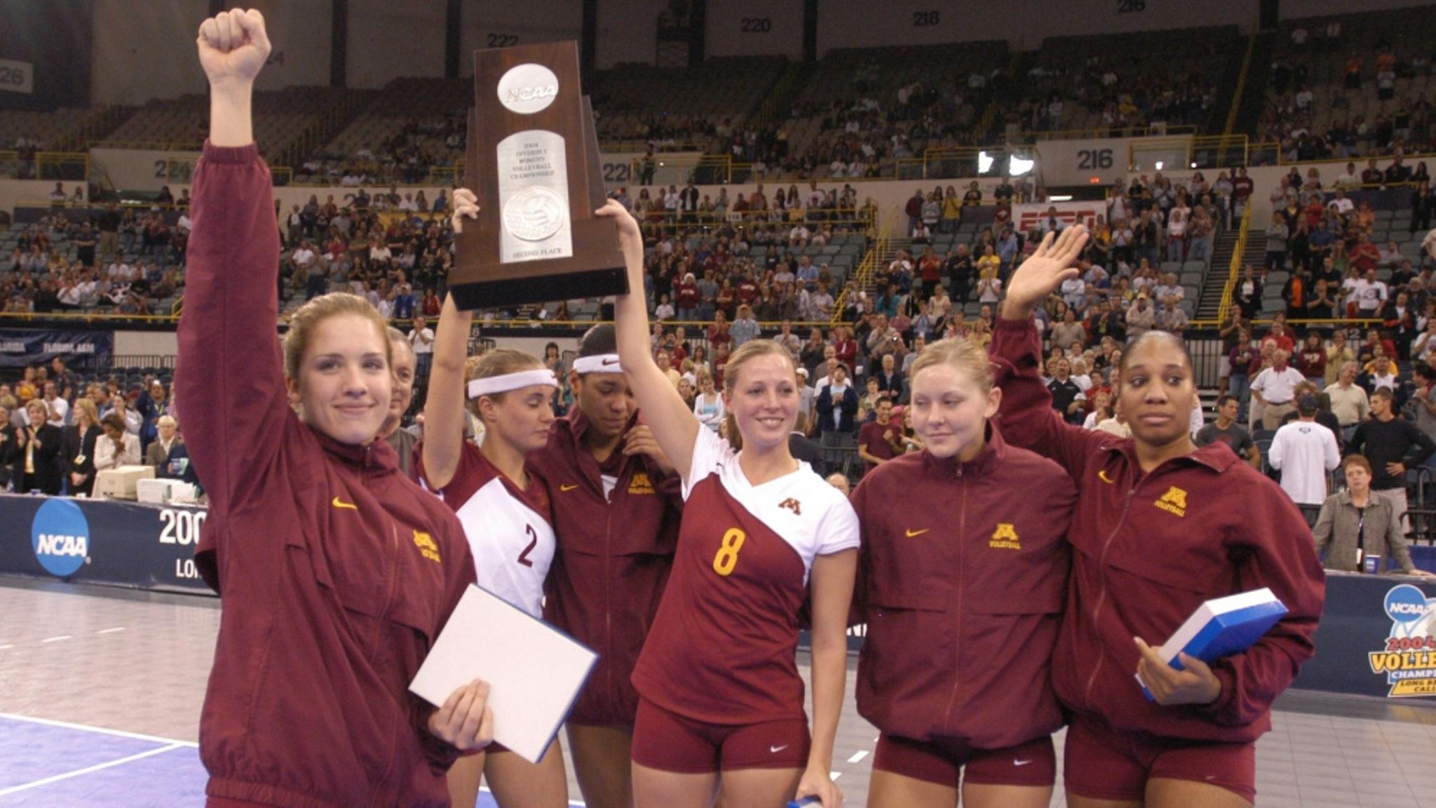 Minnesota volleyball 2004