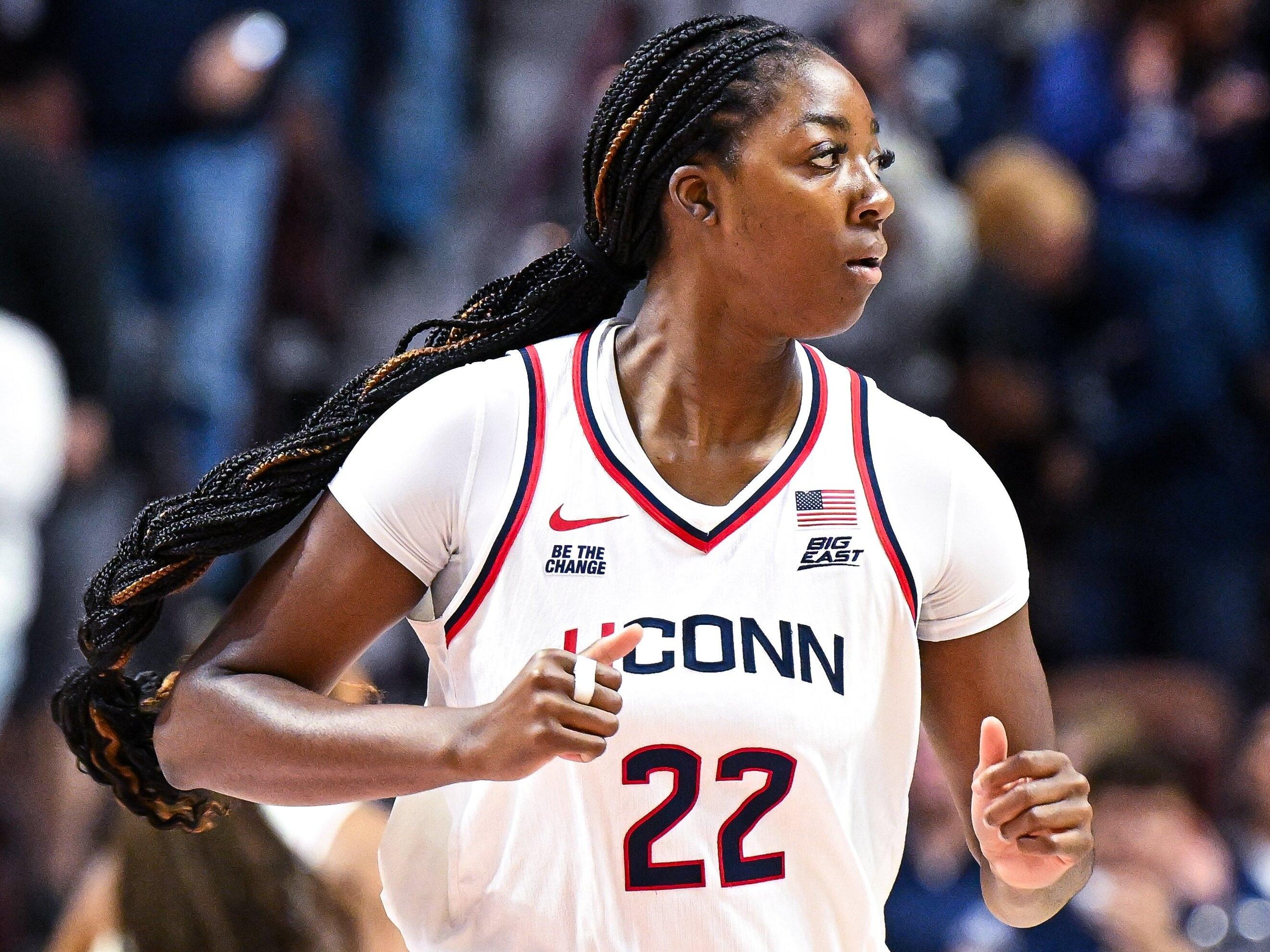 Wisconsin transfer Serah Williams playing for UConn women's basketball